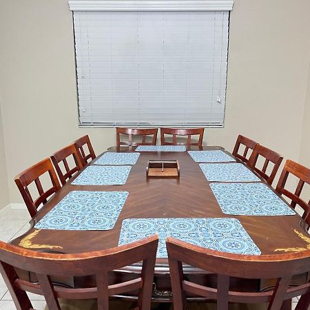 לאס וגאס Sweet Spacious 5 Bdrm Home With Pool מראה חיצוני תמונה
