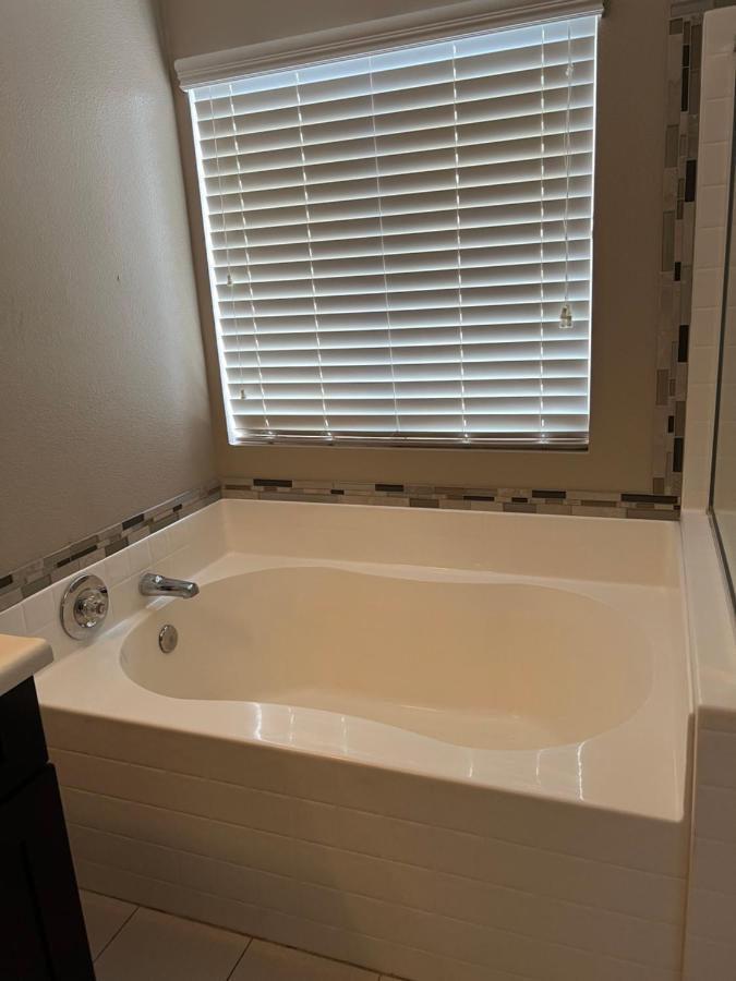 לאס וגאס Sweet Spacious 5 Bdrm Home With Pool מראה חיצוני תמונה