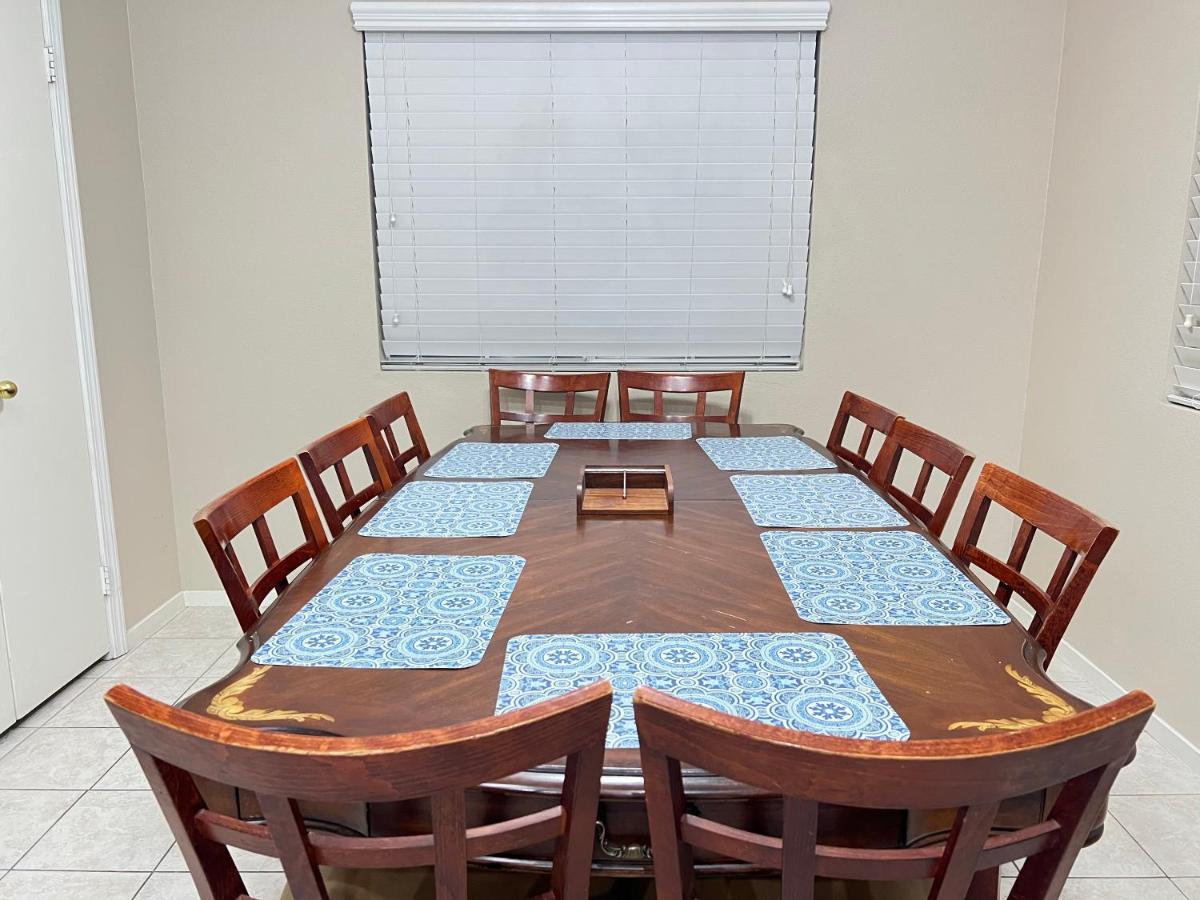 לאס וגאס Sweet Spacious 5 Bdrm Home With Pool מראה חיצוני תמונה